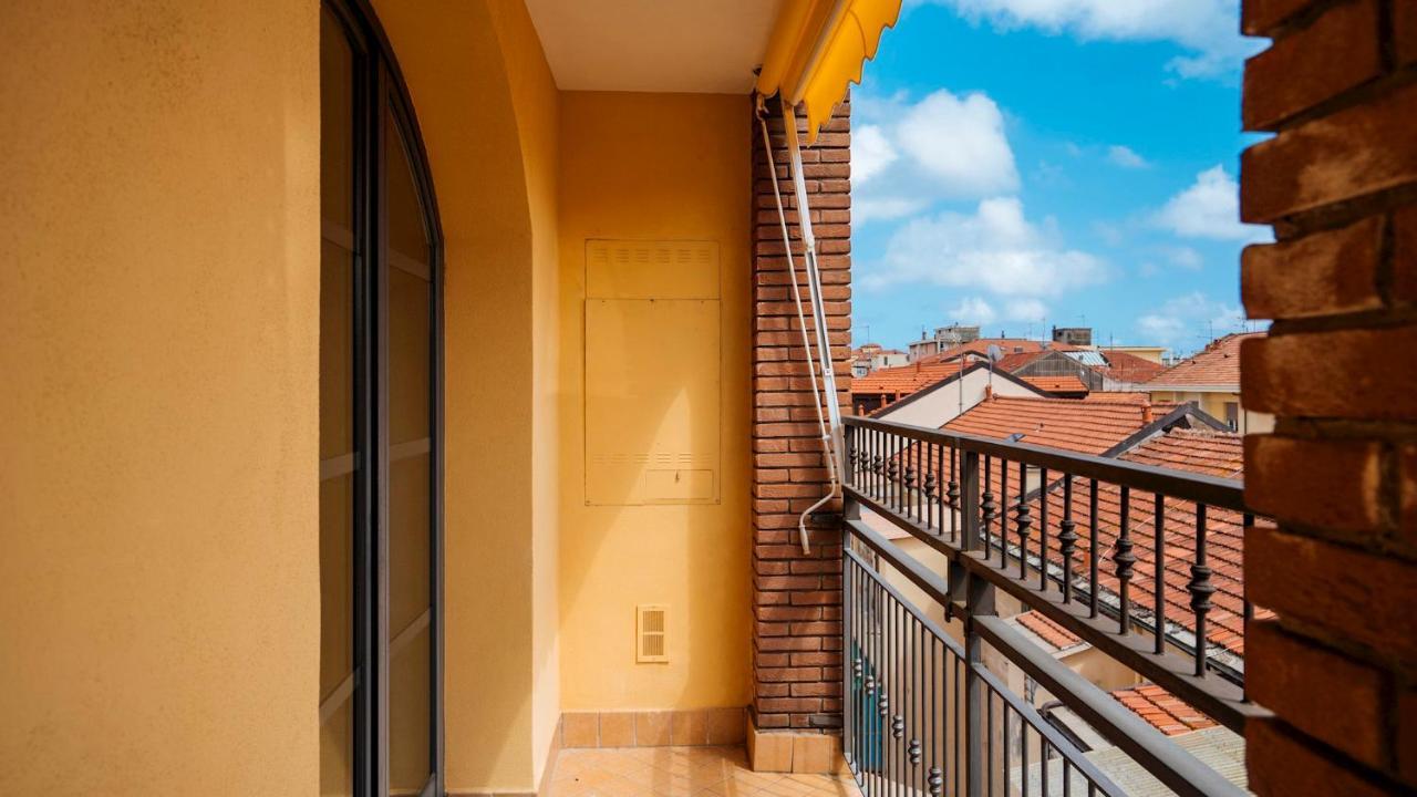 Dei Mille 31 B Apartment Albenga Exterior photo