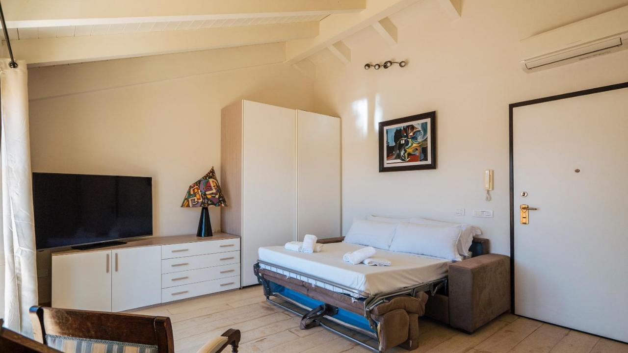 Dei Mille 31 B Apartment Albenga Exterior photo