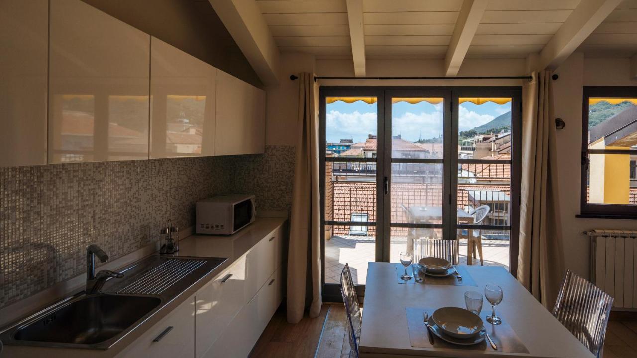 Dei Mille 31 B Apartment Albenga Exterior photo